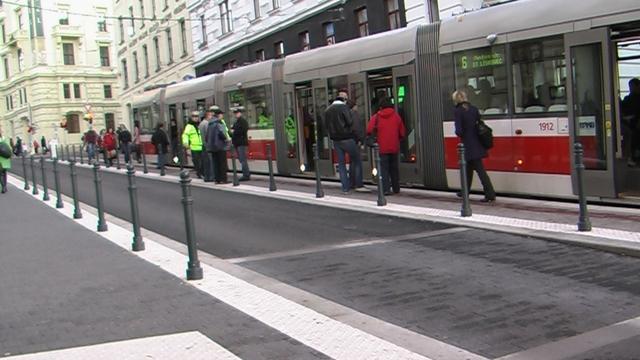 Brno - ulice Husova a Pekařsk&aacute;