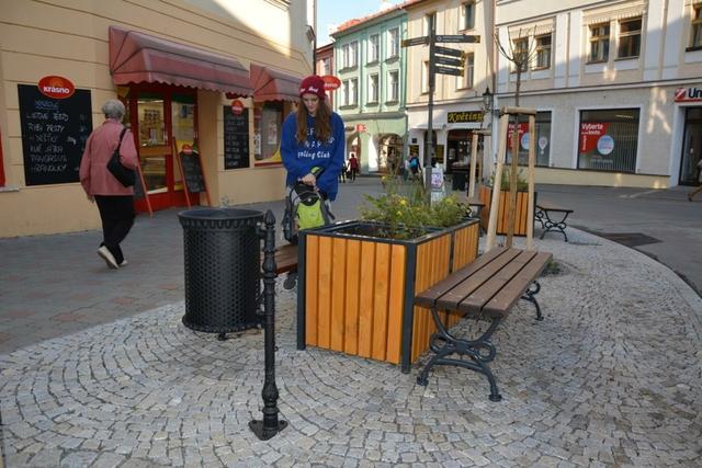 Kroměř&iacute;ž - dod&aacute;vka mobili&aacute;ře centrum města