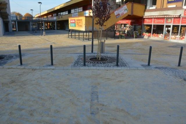 Karvin&aacute; - prostranstv&iacute; u kina Centrum